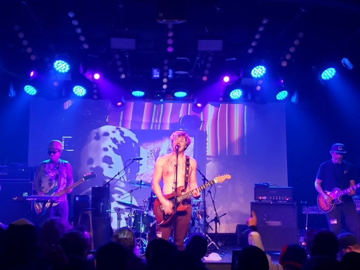 Sublime with Jakob Nowell on vocals and rhythm guitar, with Eric Wilson on bass (left)