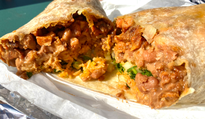 Pollo Burrito - El Pilon