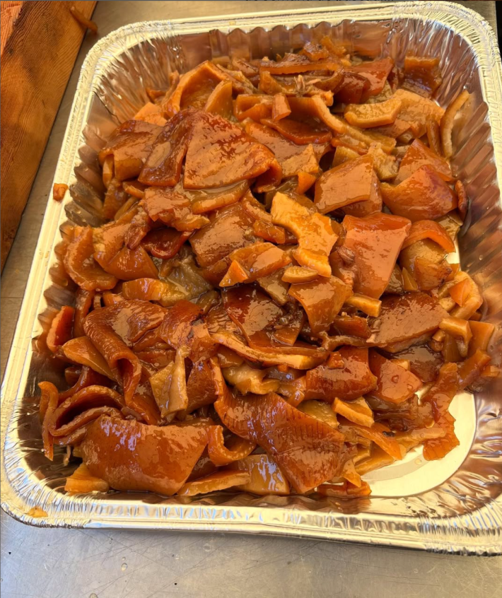 A pound of slow-cooked cueritos.
