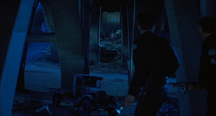 The police spot Chucho. Screenshot via New Line Cinema.