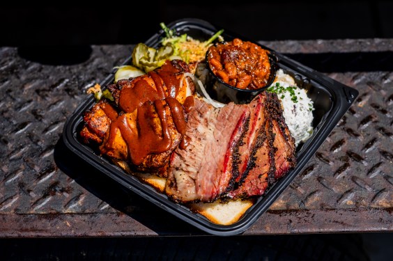 Heritage Barbecue Quietly Opened a Beachside Tri-Tip Mecca Closer to L.A.