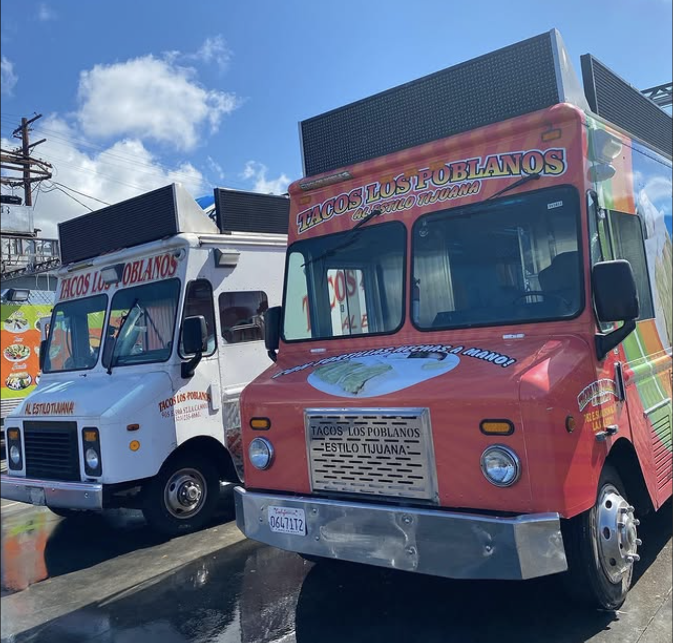 Tacos Los Poblanos food trucks.