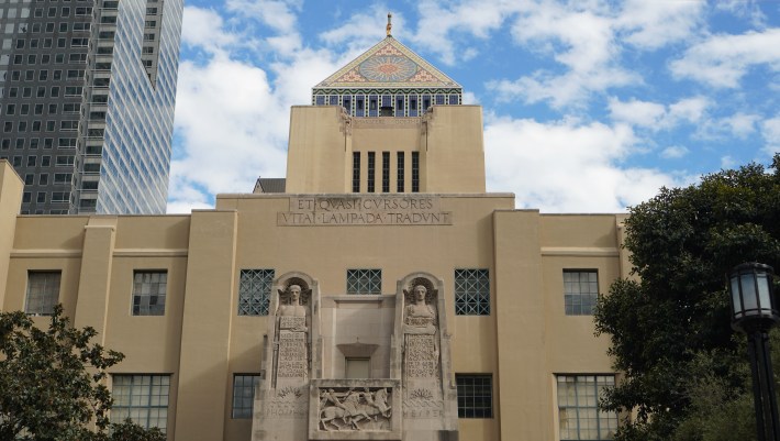 The front of the Los Angeles Central Library building in DTLA. Photo by Marina Watanabe for L.A. TACO.