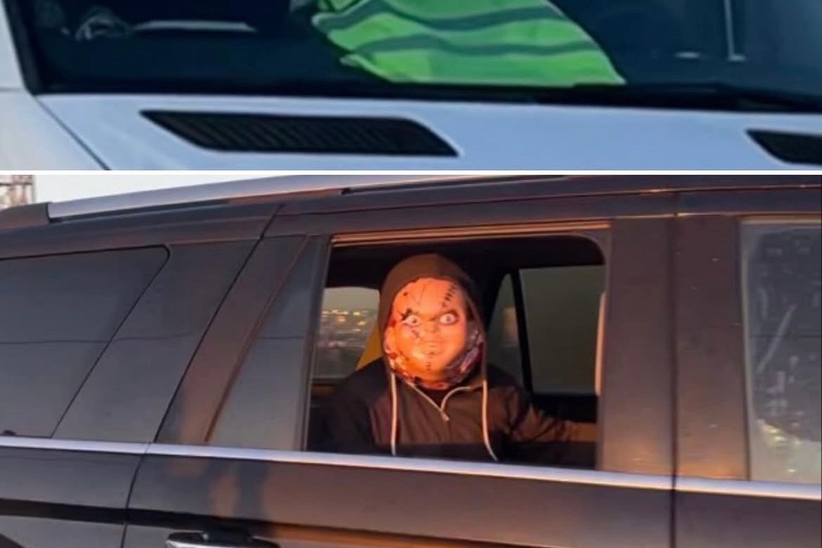 ice agents wearing mask. Photo via @harborareapeacepatrols/Instagram.