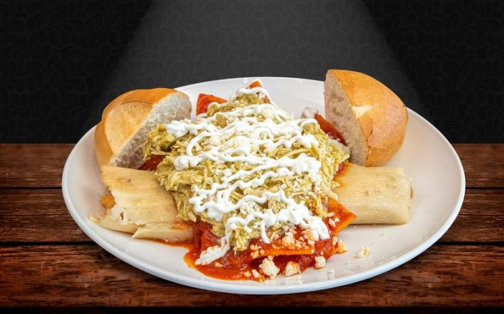 Mr. Menudo Oficial's guajolotongo tamal