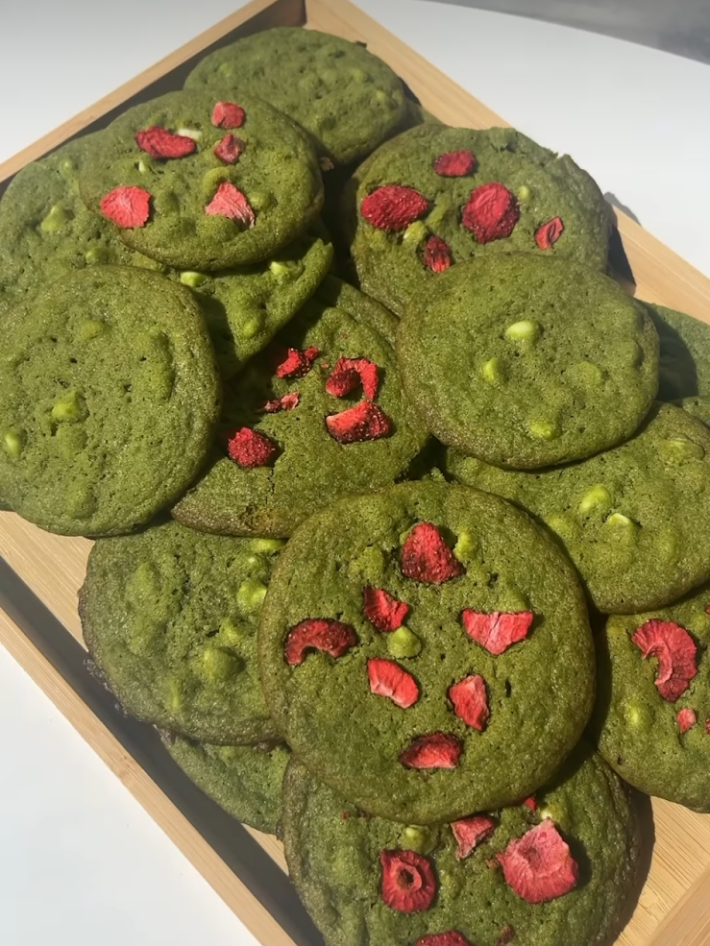 matcha cookies with strawberries