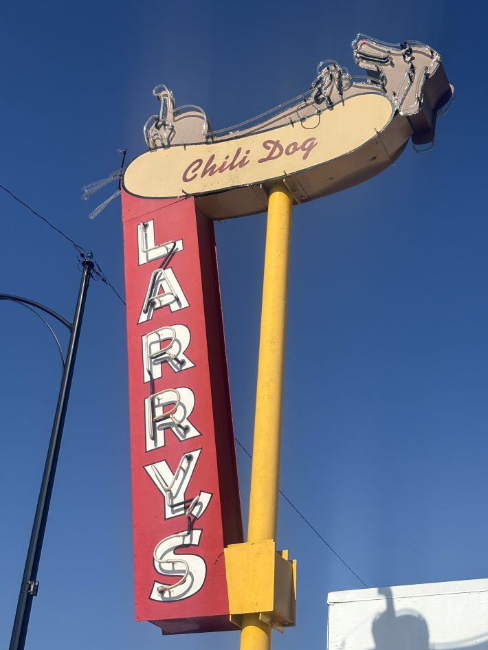 a chili dog sign