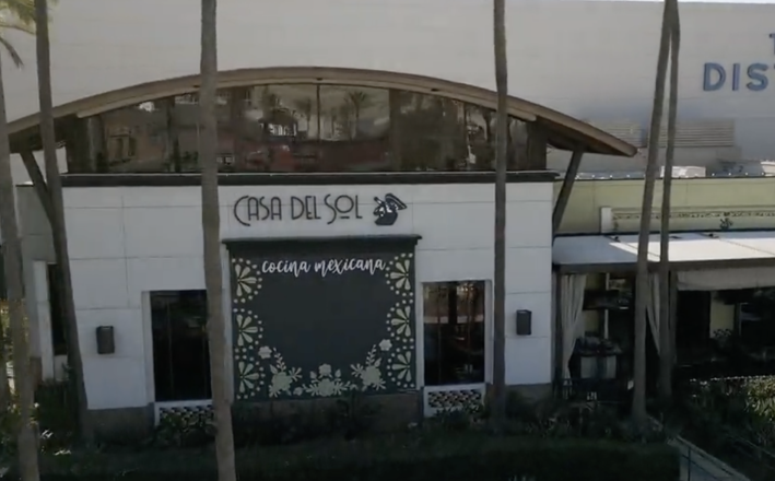 the exterior of a restaurant