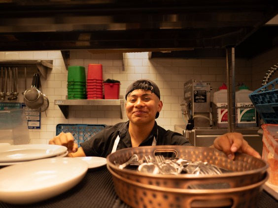 These Nine L.A. Dishwashers Are the Real Heroes of Your Favorite Restaurants