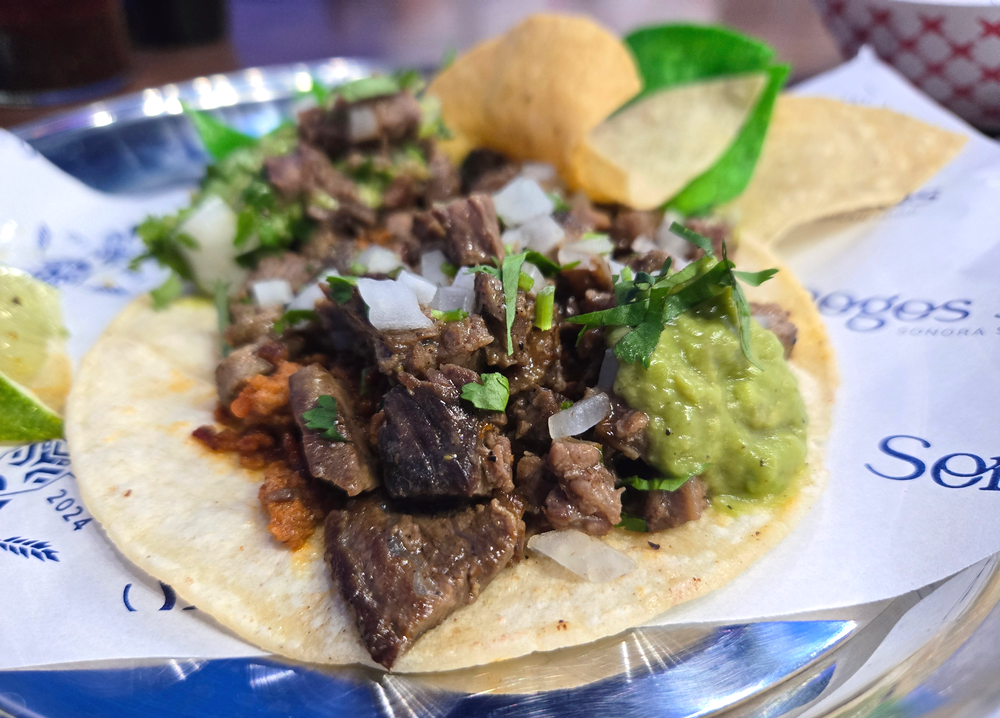 Son Dogo's taco campechano with asada and chorizo
