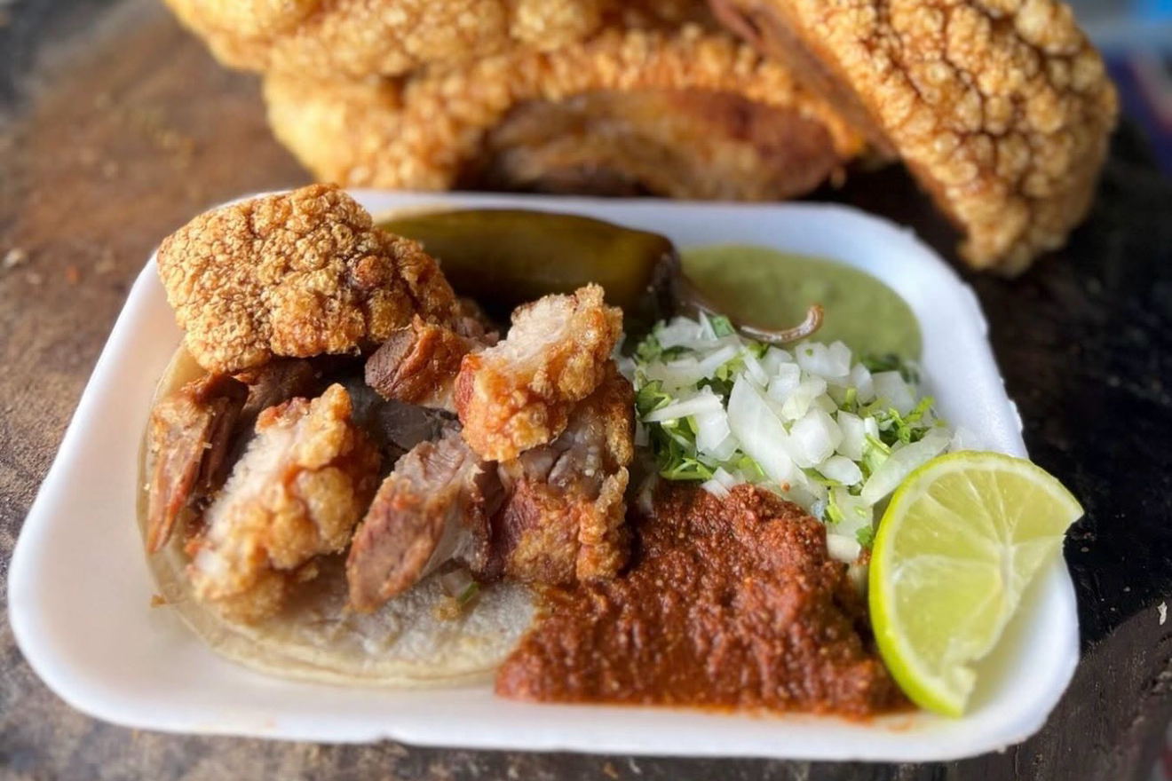 a taco de chicharrón