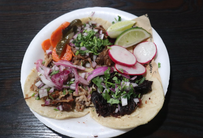 tacos de carnitas and jamaica