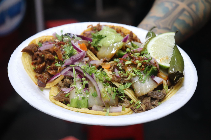 Al pastor and asada tacos