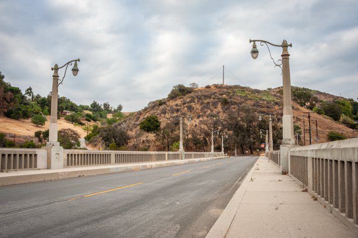 The Mulholland Drive Viaduct, constructed between 1939-1940, spanning the 101 freeway in the Cahuenga Pass