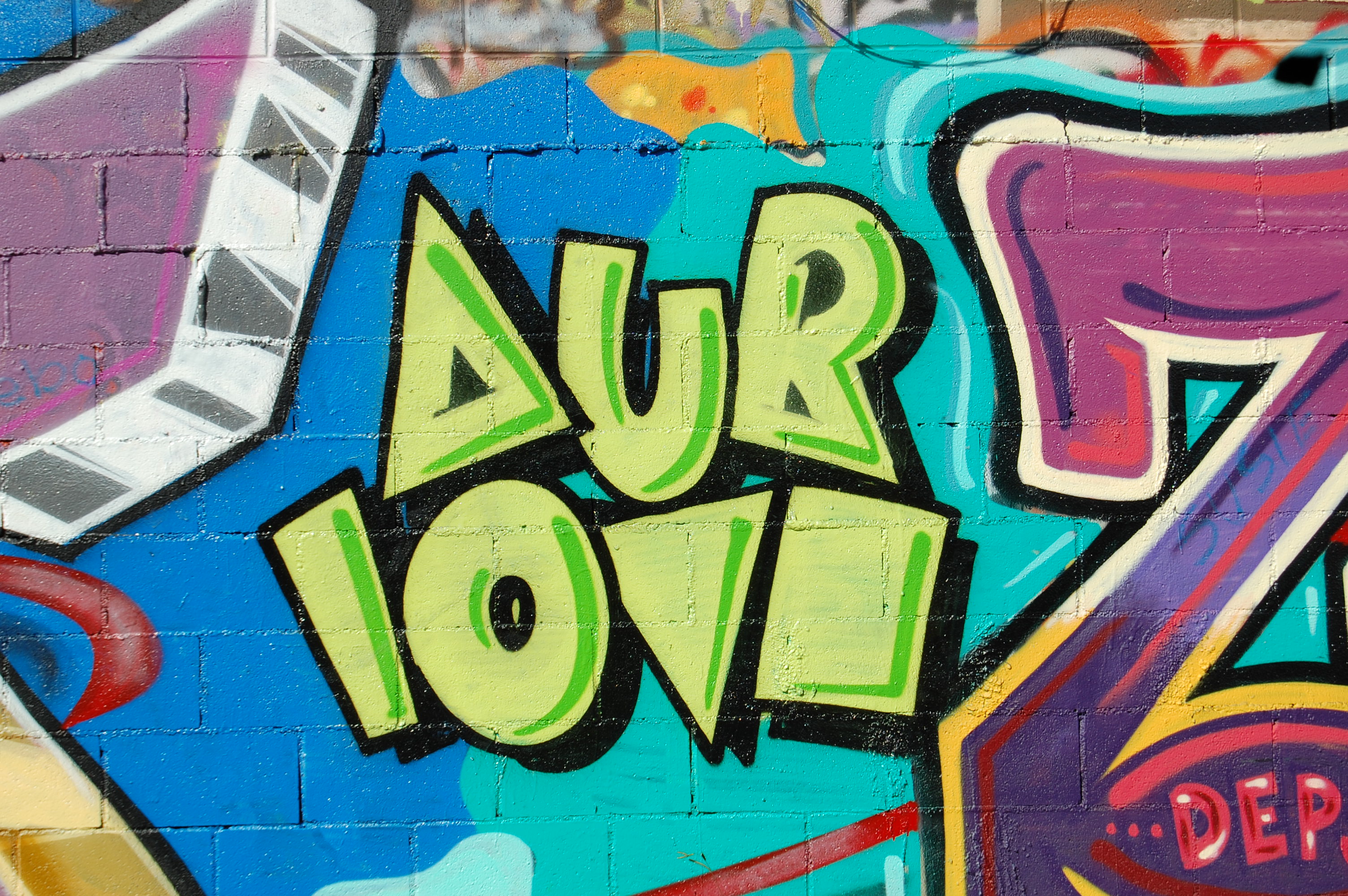 Love Crew – Colors In Los Angeles