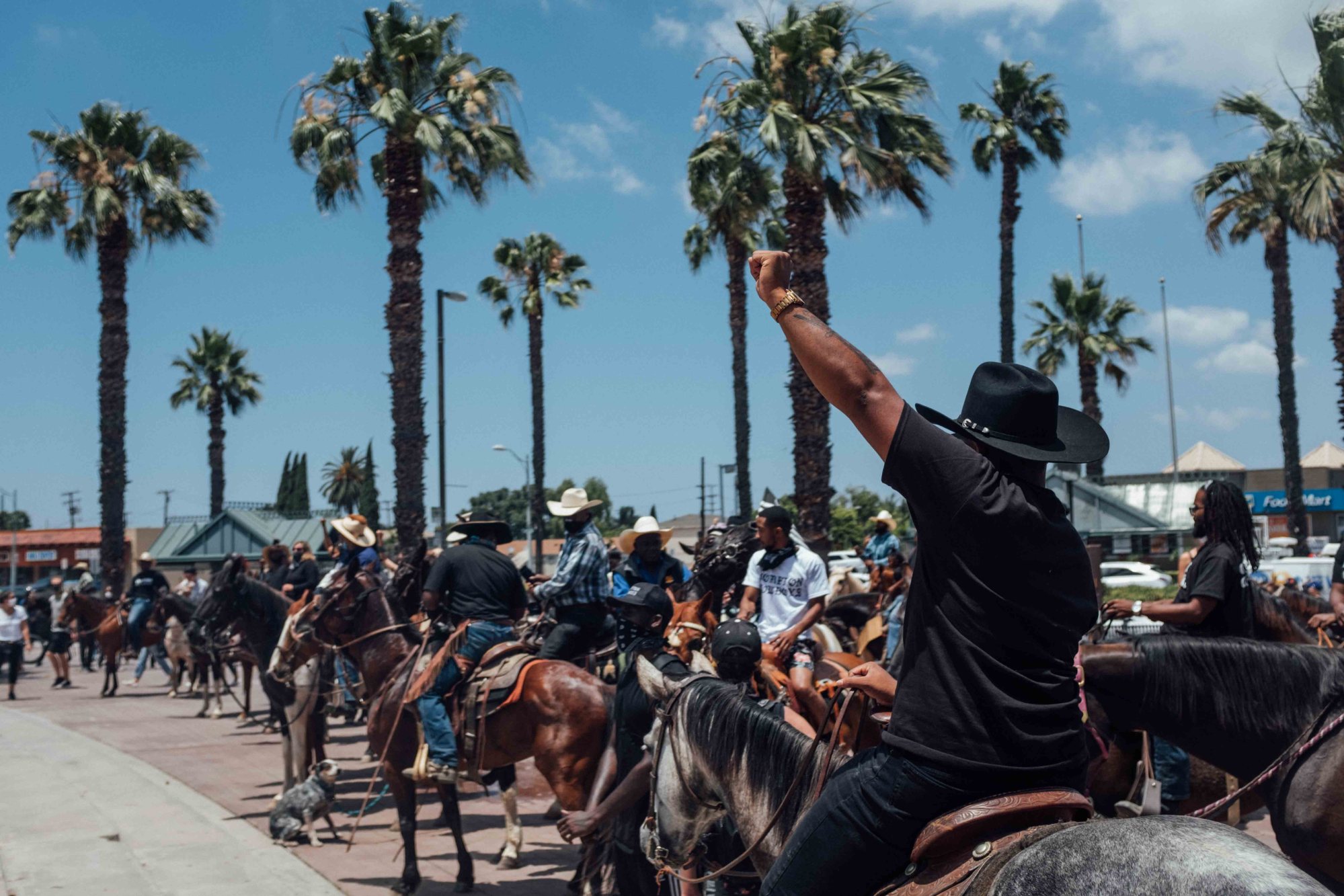 Black Texas Cowboys on Horseback Protest George Floyd's Death in Viral Video