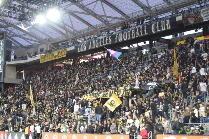 A tifo in honor of fallen capo, Mo Fascio was displayed before LAFC’s game against Vancouver. Photo by Rob Jalón/ @elescuderodela.