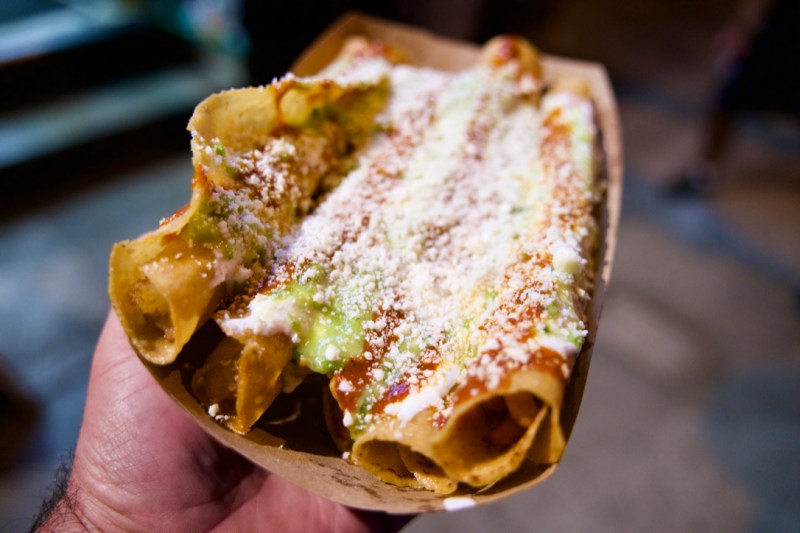 Los Dorados Flautas. Photo from the L.A. TACO archives.