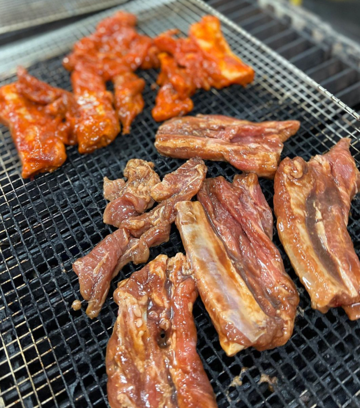 Pork BBQ at @seoraebbq/IG.