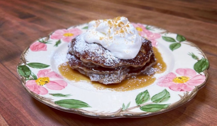 Sticky Toffee Pancakes at Agnes in Pasadena. Screenshot via @