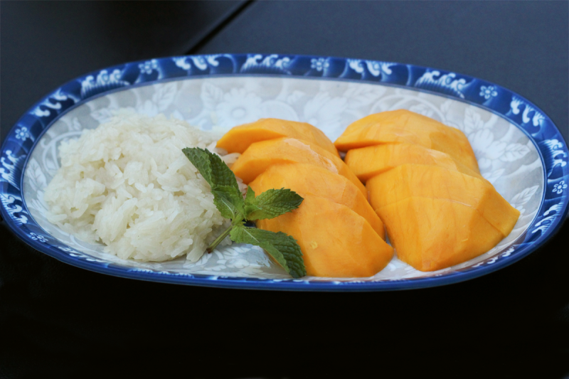 Anajak Thai's mango sticky rice. Photo by Cesar Hernandez for L.A. TACO.