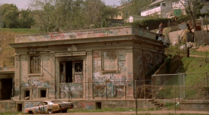 The 21st Street gang’s turf. Screenshot via Orion Pictures.