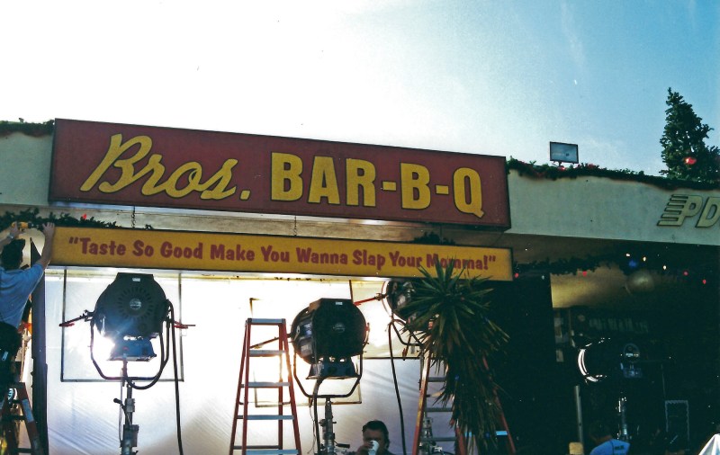 35mm behind-the-scenes photo of the lighting setup at Bros. Bar-B-Q. Photo by Jeremy Alter.