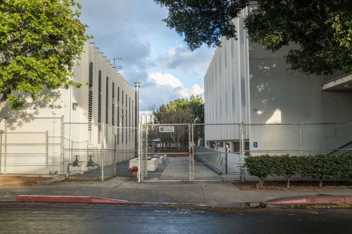 A view into the Garfield campus from Fraser Avenue Photo by Jared Cowan for L.A. Taco