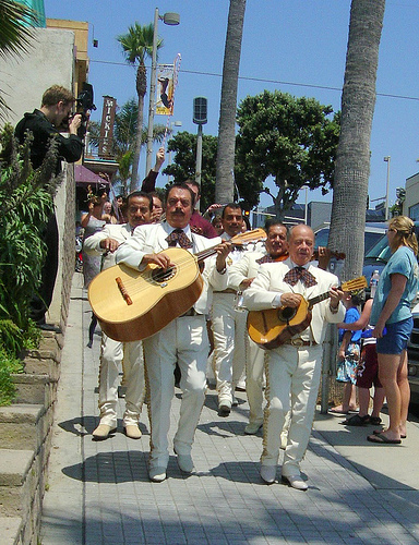 Mariachis by Malingering