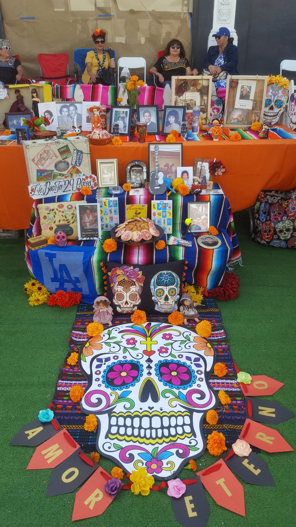 How to Make a Proper Altar for Day of the Dead ~ L.A. TACO