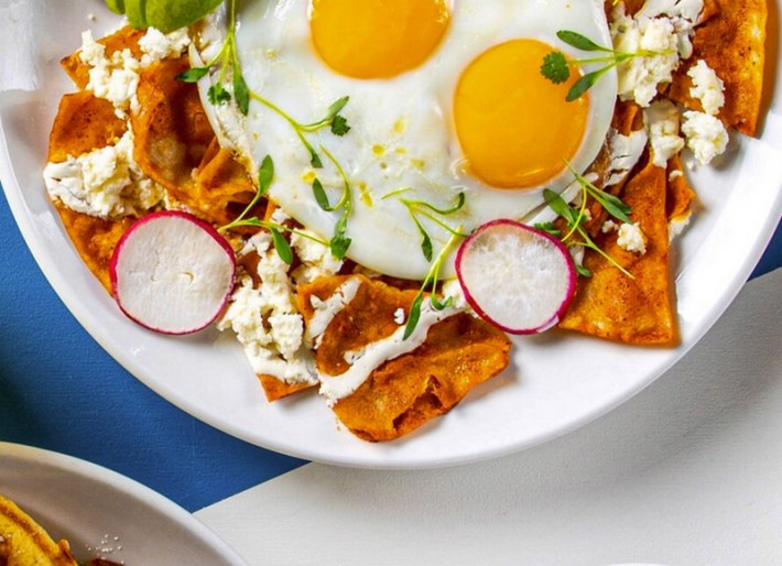 Buenísimos chilaquiles! - Picture of Lalo!, Mexico City - Tripadvisor