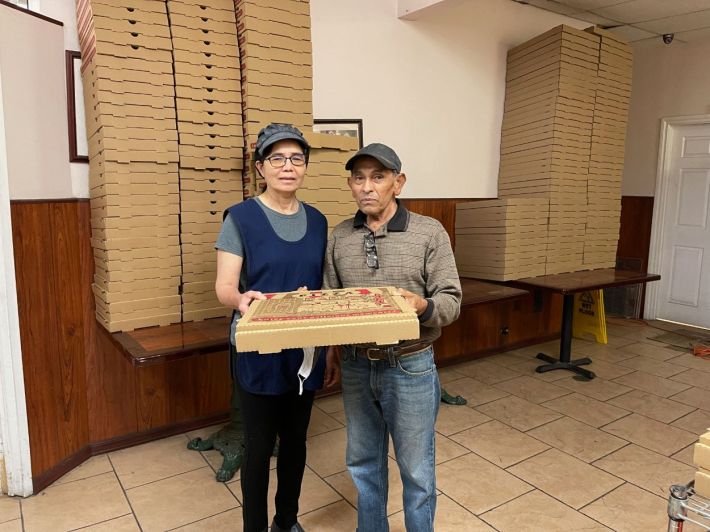 Sam, one of the co-owners of Thai Curry Pizza. Photo by Javier Cabral for L.A. TACO.